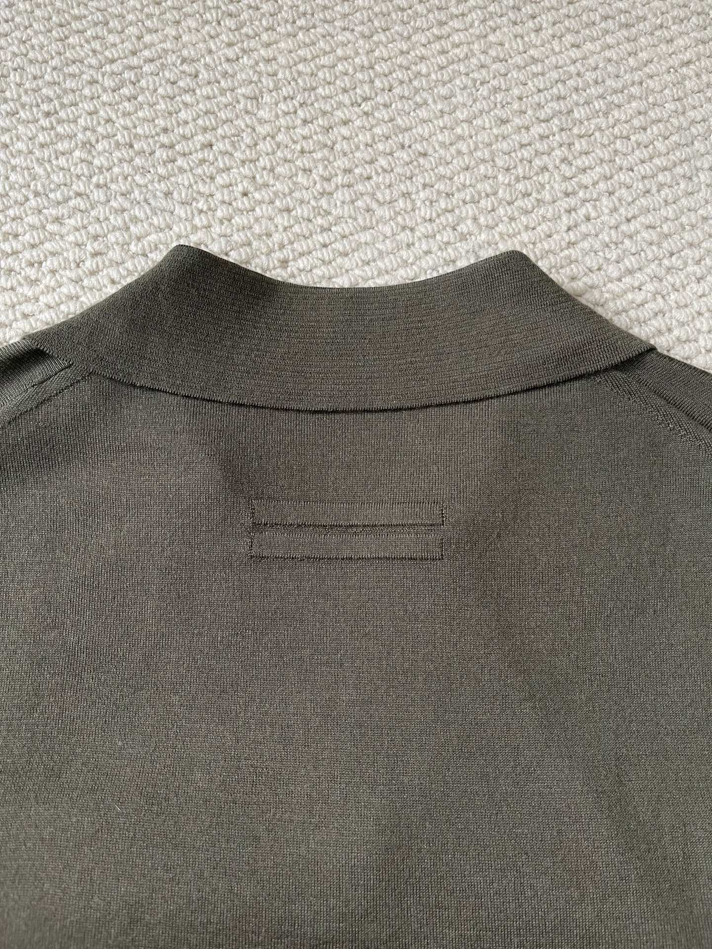  ZEGNA 超细羊毛休闲V领短袖针织Polo衫