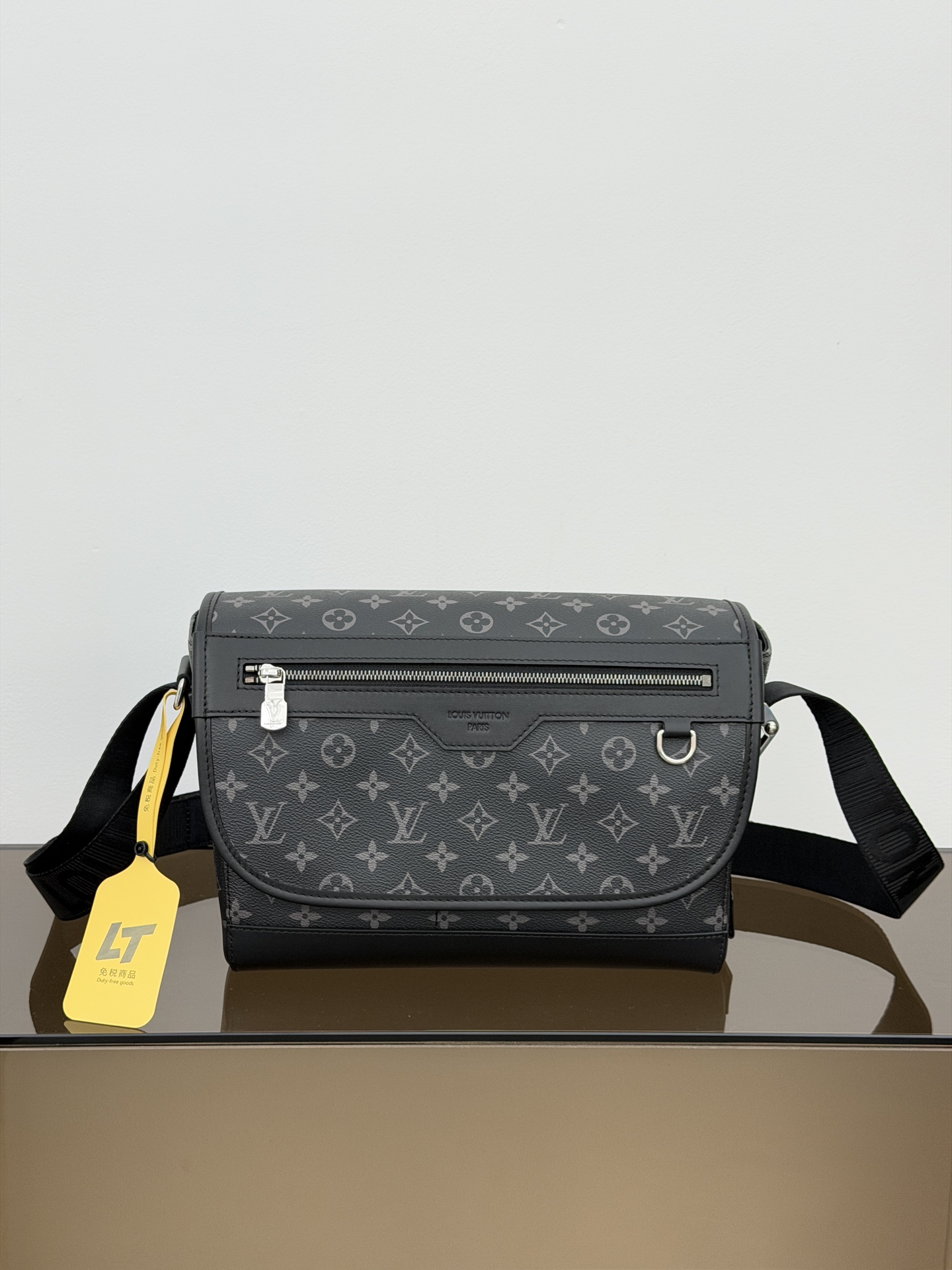 Courtier 邮差包手袋