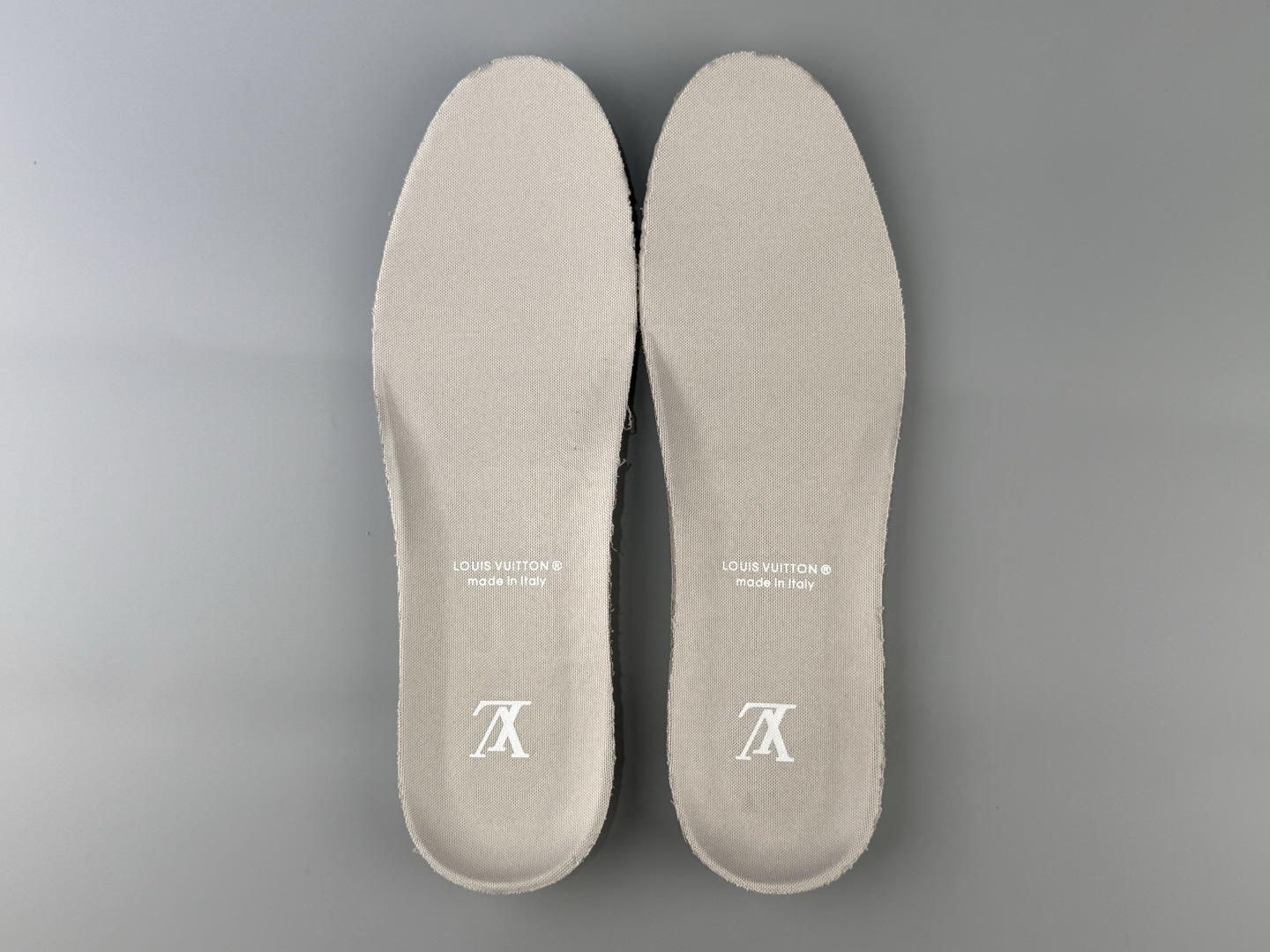 最新配色 Trainer 圆头系带